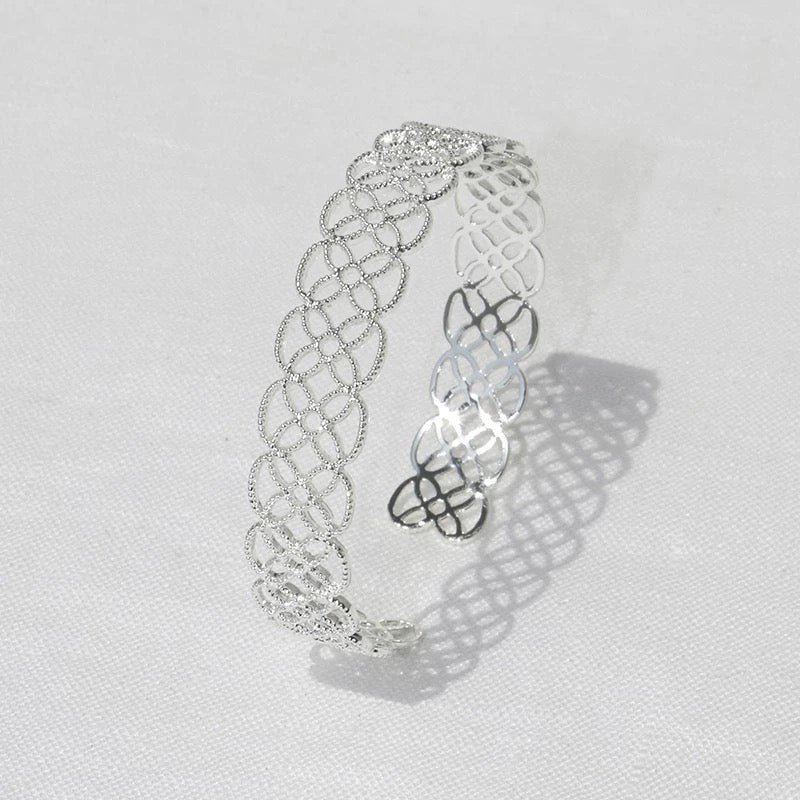 Lace-Pattern Open Cuff Bracelet OPHRASTUDIO