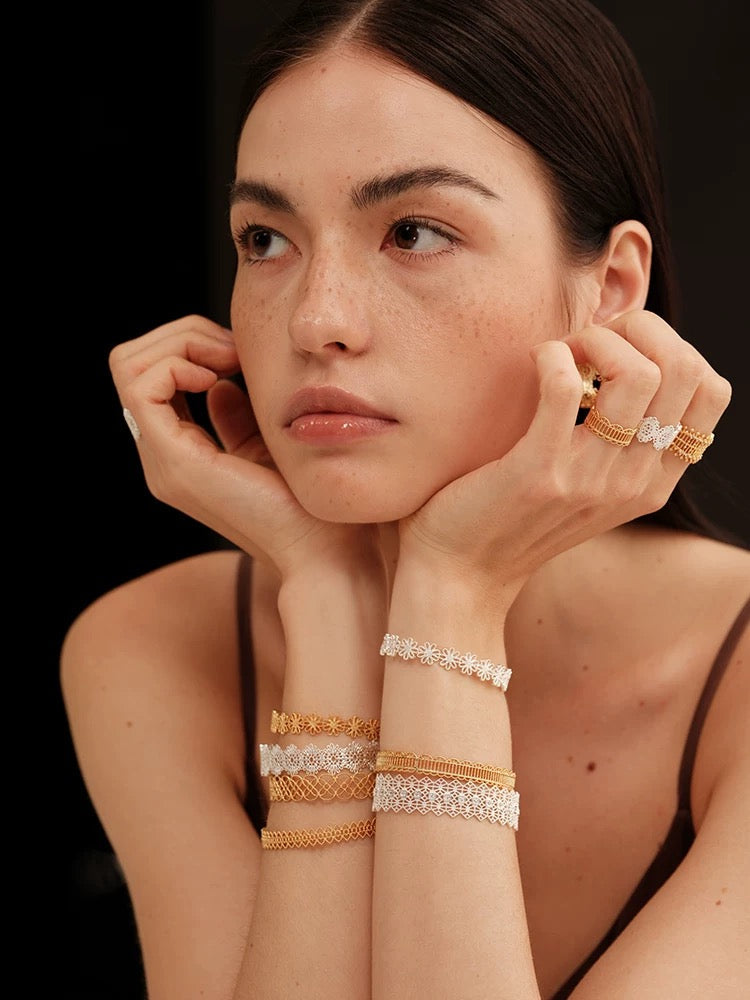 Lace-Pattern Open Cuff Bracelet OPHRASTUDIO