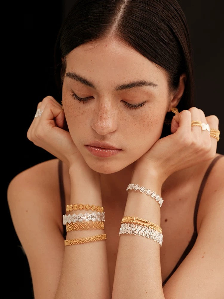 Lace-Pattern Open Cuff Bracelet OPHRASTUDIO