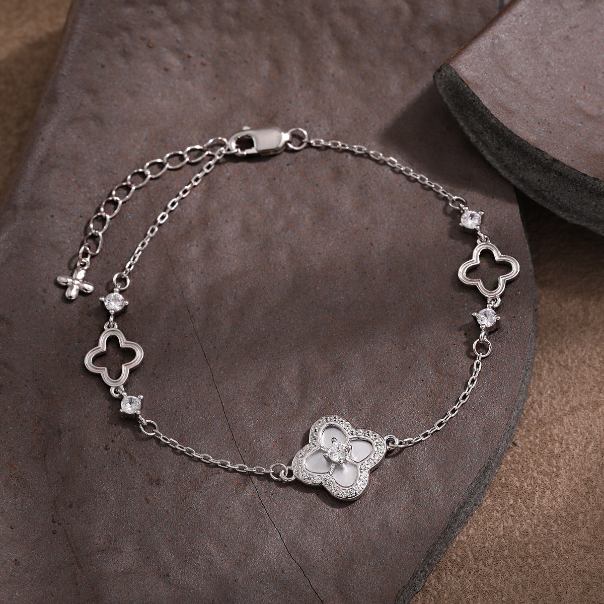 Mother-of-Pearl Clover Silver Bracelet OPHRASTUDIO