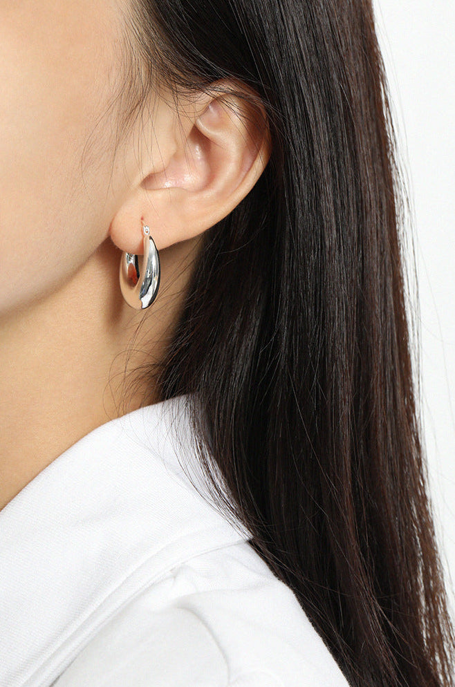 Sculpted Crescent Hoop Earrings OPHRASTUDIO