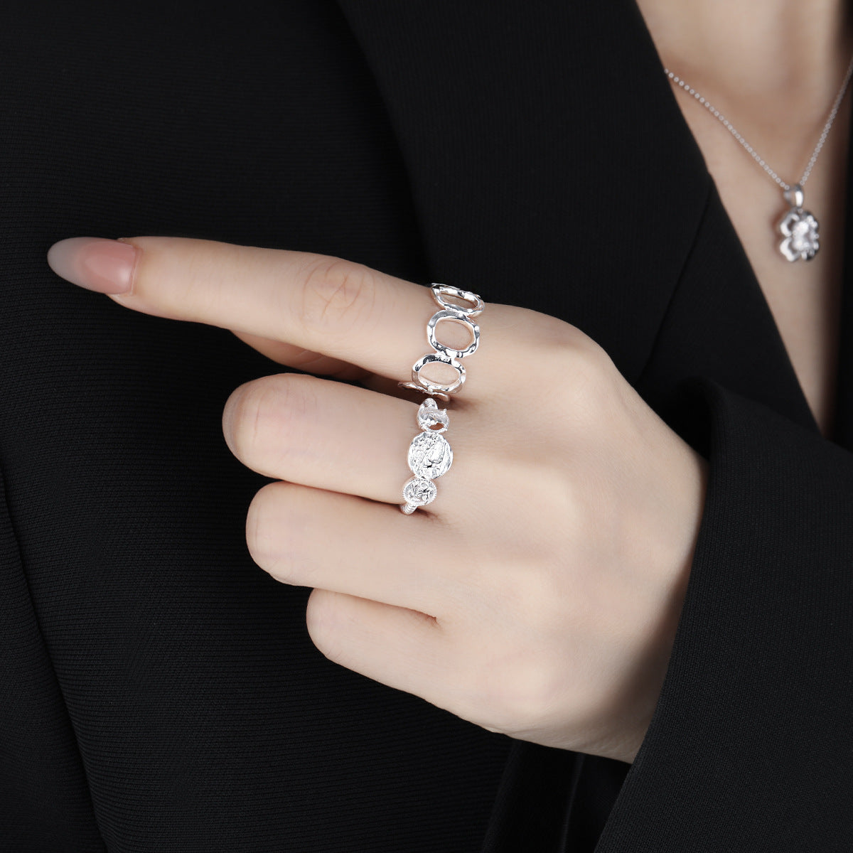 Aurelia Hollow Orbit Silver Ring OPHRASTUDIO
