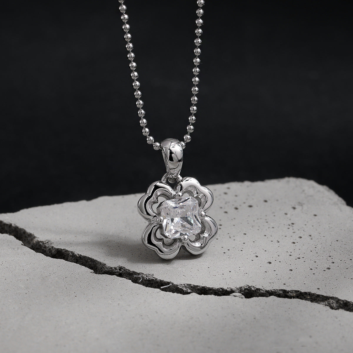 Lucky Clover Blossom Necklace OPHRASTUDIO