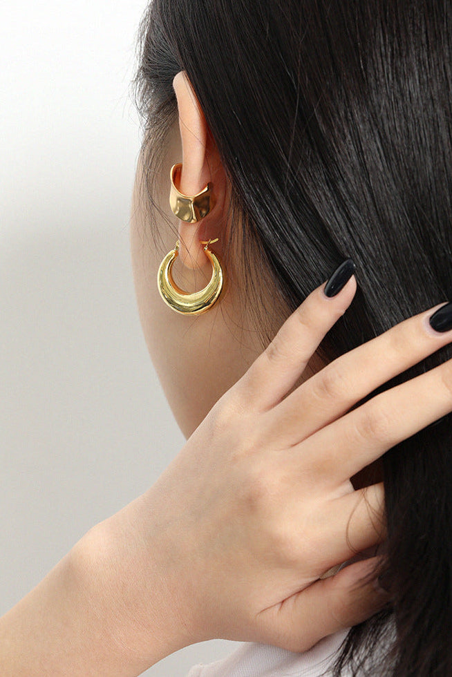 Sculpted Crescent Hoop Earrings OPHRASTUDIO