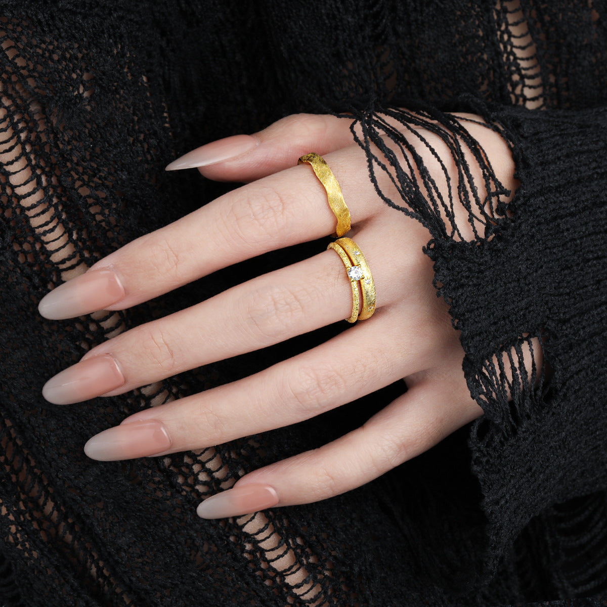 Frosted Sparkle Solitaire Ring OPHRASTUDIO
