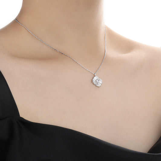 Brushed Clover Pavé Zircon Pendant Necklace OPHRASTUDIO