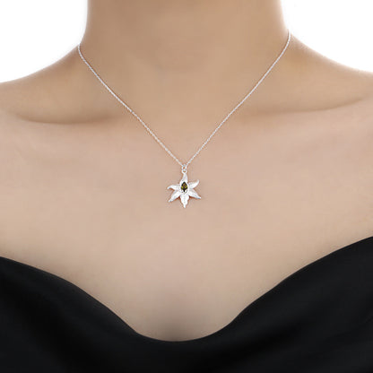 Peridot Starfish Pendant Necklace OPHRASTUDIO