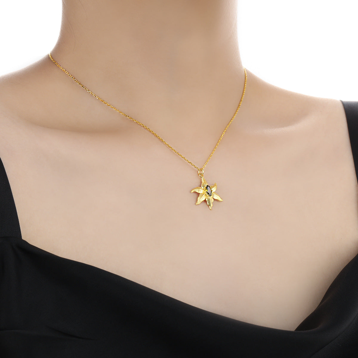 Peridot Starfish Pendant Necklace OPHRASTUDIO