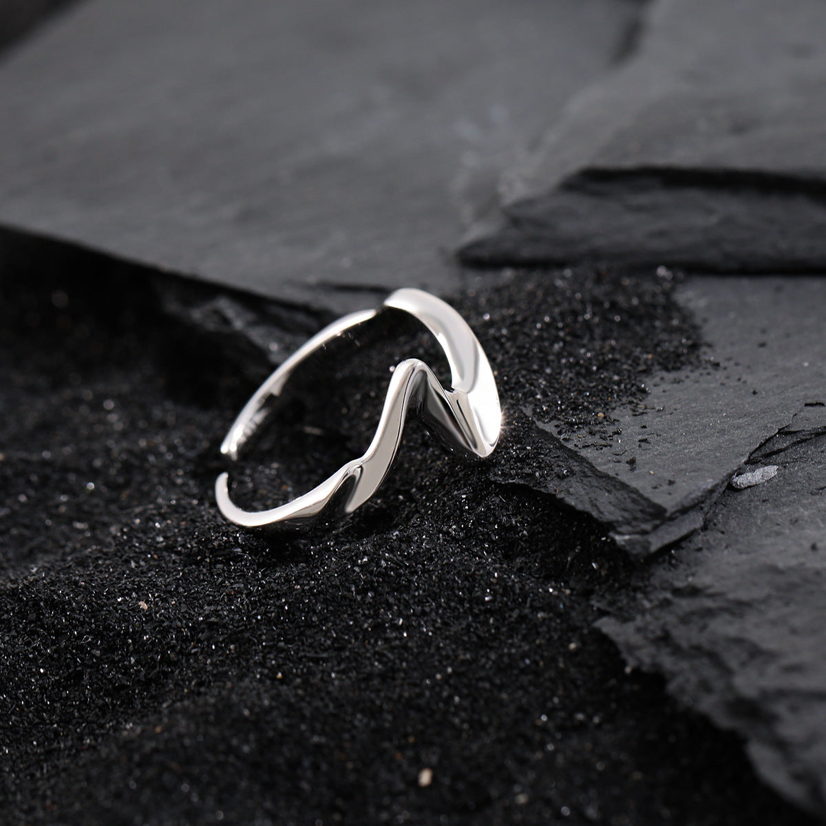 Polished Wave Statement Ring OPHRASTUDIO