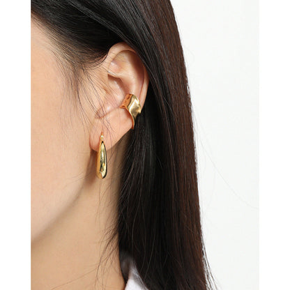 Sculpted Crescent Hoop Earrings OPHRASTUDIO