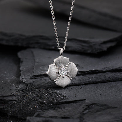 Brushed Clover Pavé Zircon Pendant Necklace OPHRASTUDIO