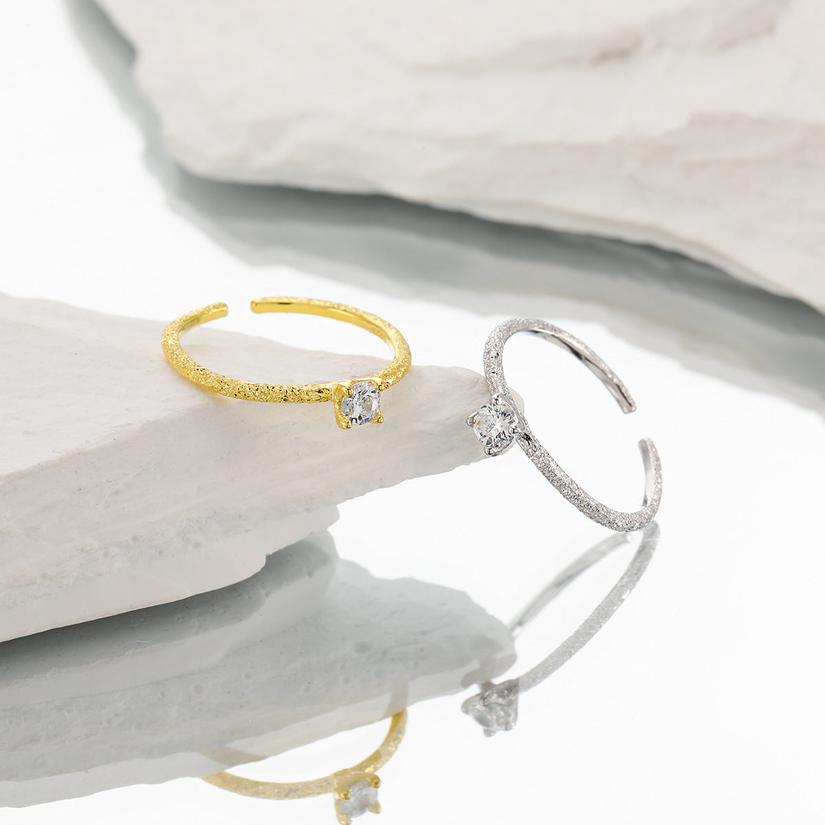 Frosted Sparkle Solitaire Ring OPHRASTUDIO