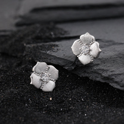 Pavé Zircon Clover Stud Earrings OPHRASTUDIO